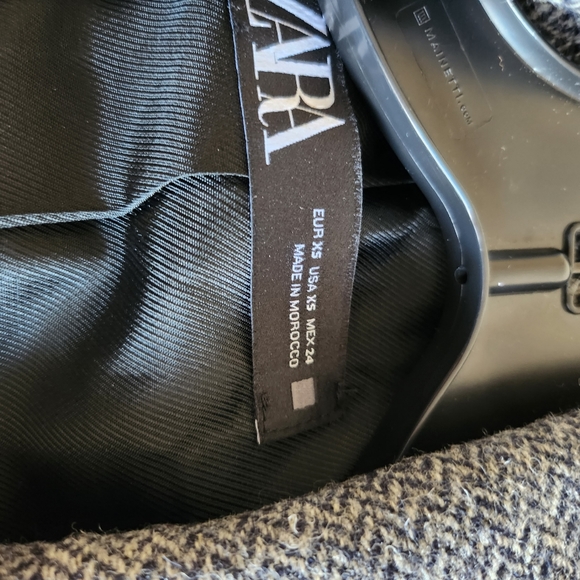 Zara XS blazer jacket, long, exaggerated shoulder, 100% wool - Picture 3 of 9